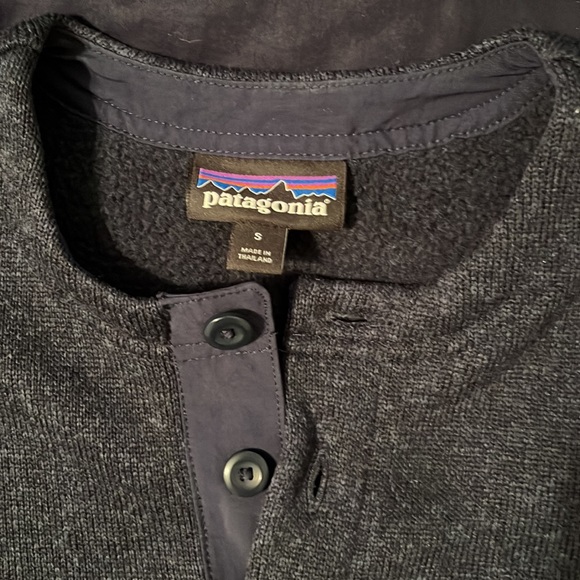 Mens Blue Patagonia three button sweater- like new - Picture 2 of 2